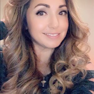 Meet your Posher, Jaclynn